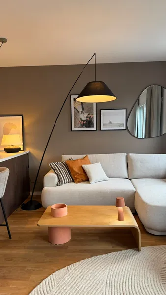 Stilvoll wohnen in Berlin – möblierte 2-Zimmer-Neubauwohnung mit Balkon — photo 1